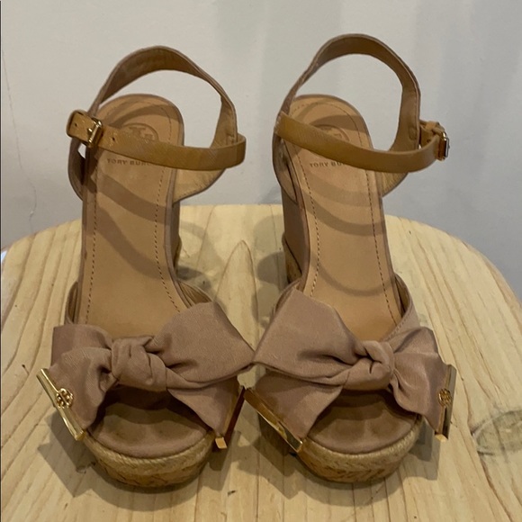 Tory Burch Penny Faille Bow Wedge Sandal - Picture 4 of 11